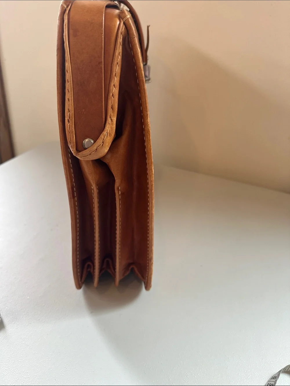 Vintage Classic Tan Leather Briefcase with Secure Lock and Top Handle